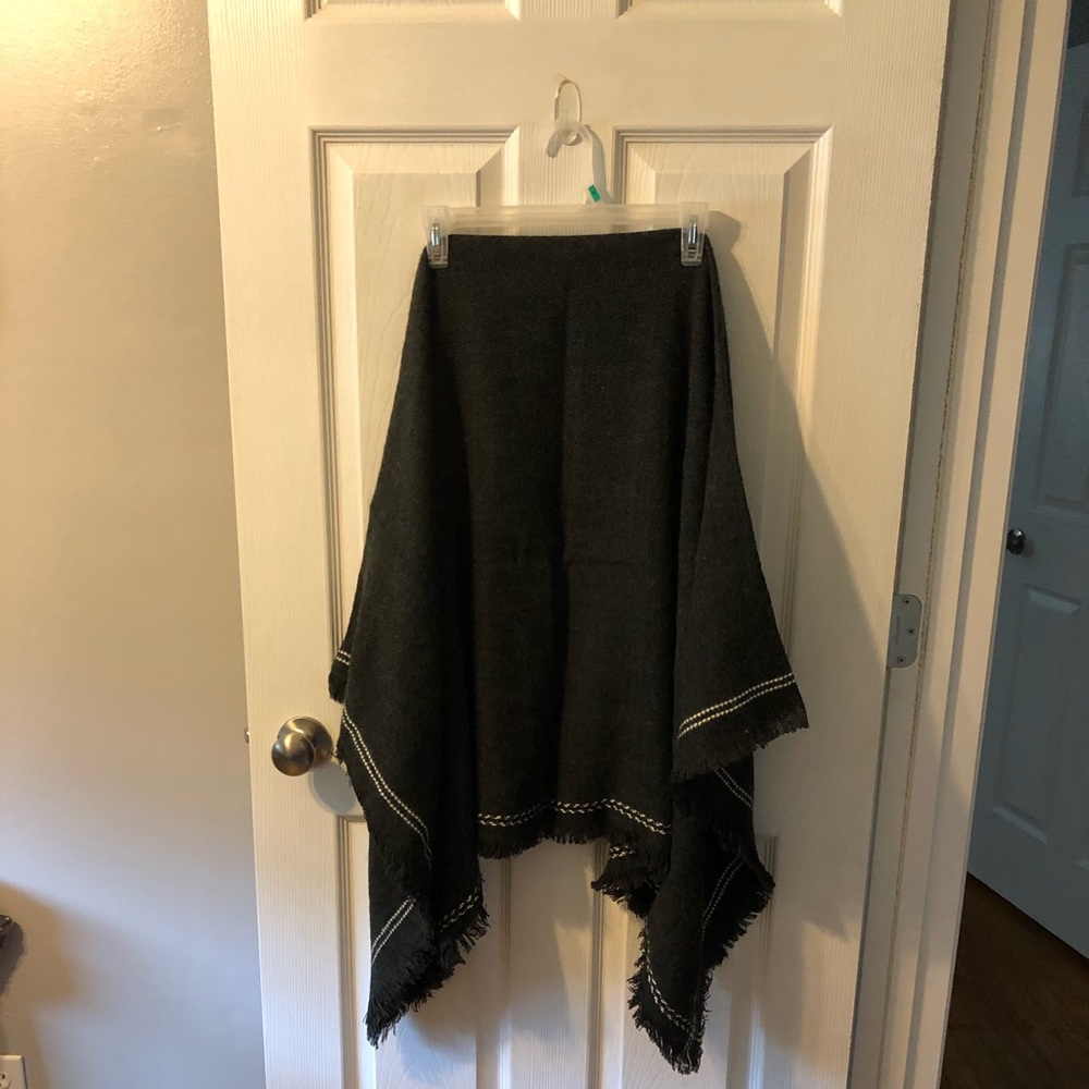 Olive & Pique Blanket Scarf